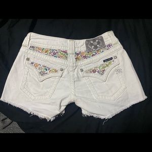 Miss Me white Jean shorts Size 28 EUC
